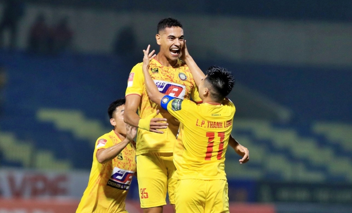 Sau vòng 7 V-League 2023: Thanh Hóa lên ngôi đầu, HAGL và Hà Nội FC gây thất vọng
